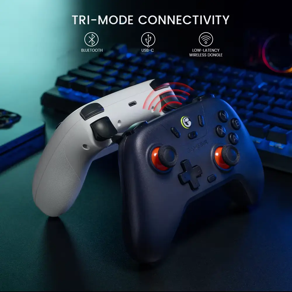 A close-up look at how the GameSir Nova Lite controller supports flexible wireless pairing options.